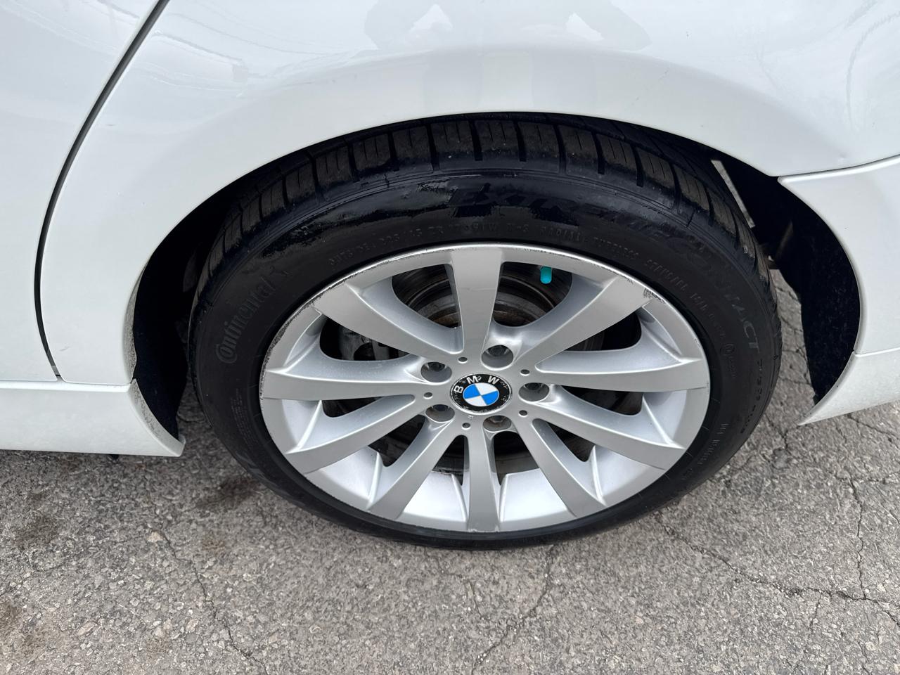 BMW 3 Series 4dr Sdn 328i xDrive AWD SULEV South Africa 2011