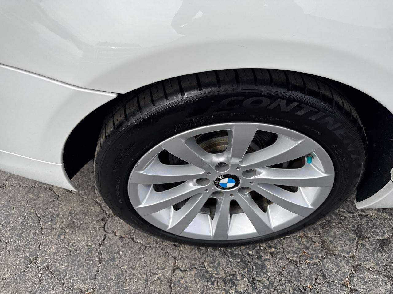 BMW 3 Series 4dr Sdn 328i xDrive AWD SULEV South Africa 2011