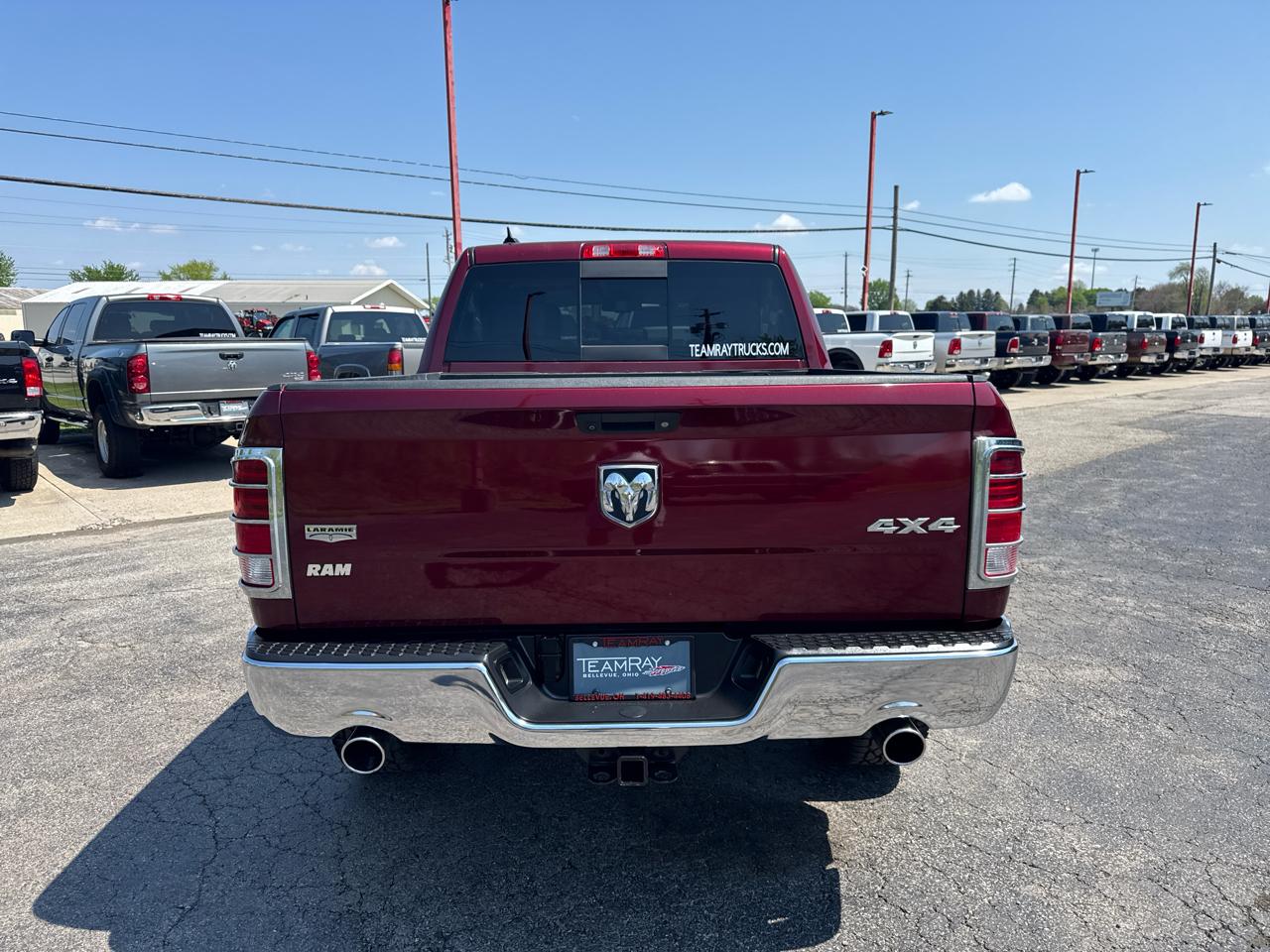 RAM 1500 Laramie 4x4 Crew Cab 5'7" Box 2017