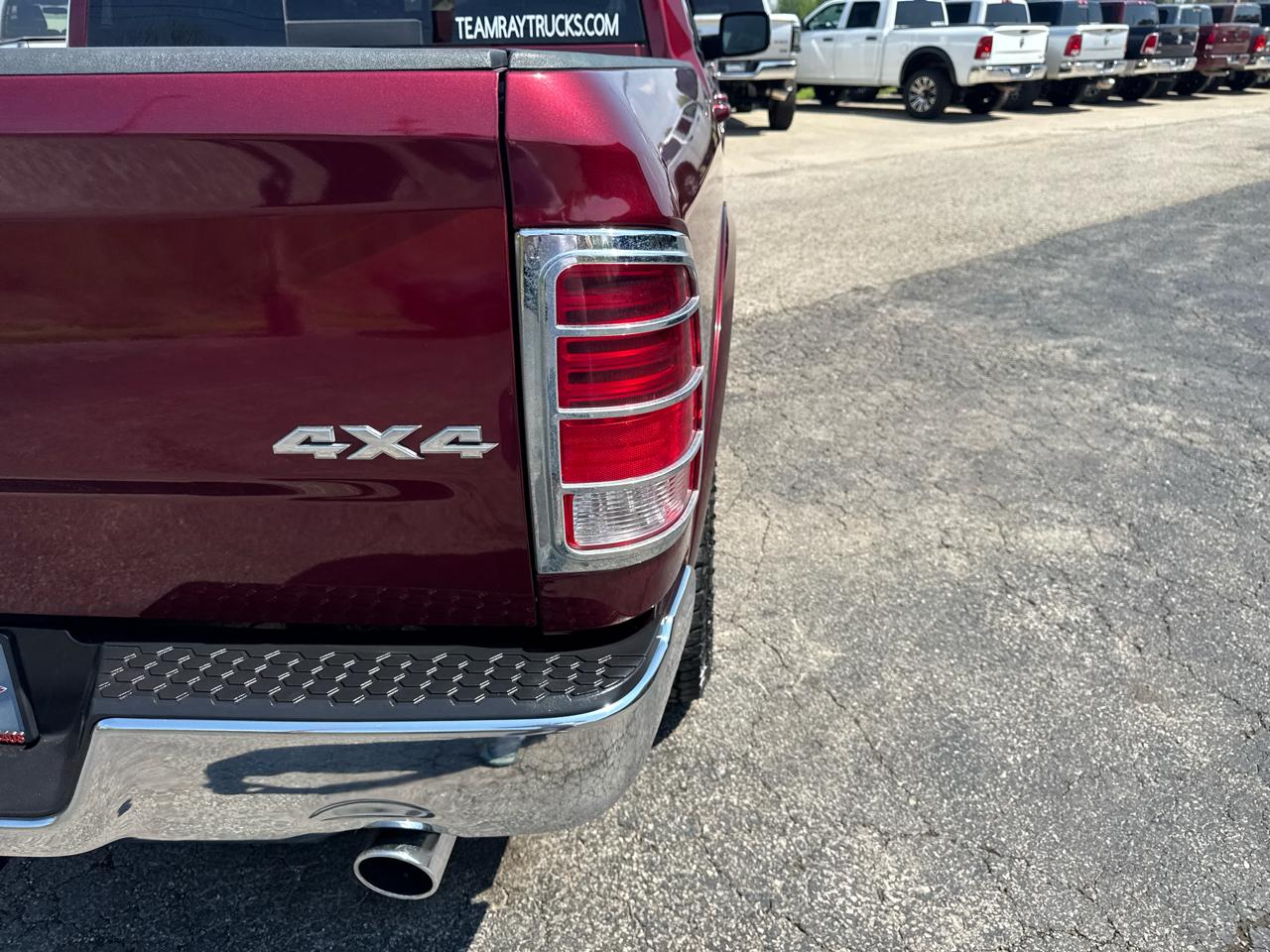 RAM 1500 Laramie 4x4 Crew Cab 5'7" Box 2017