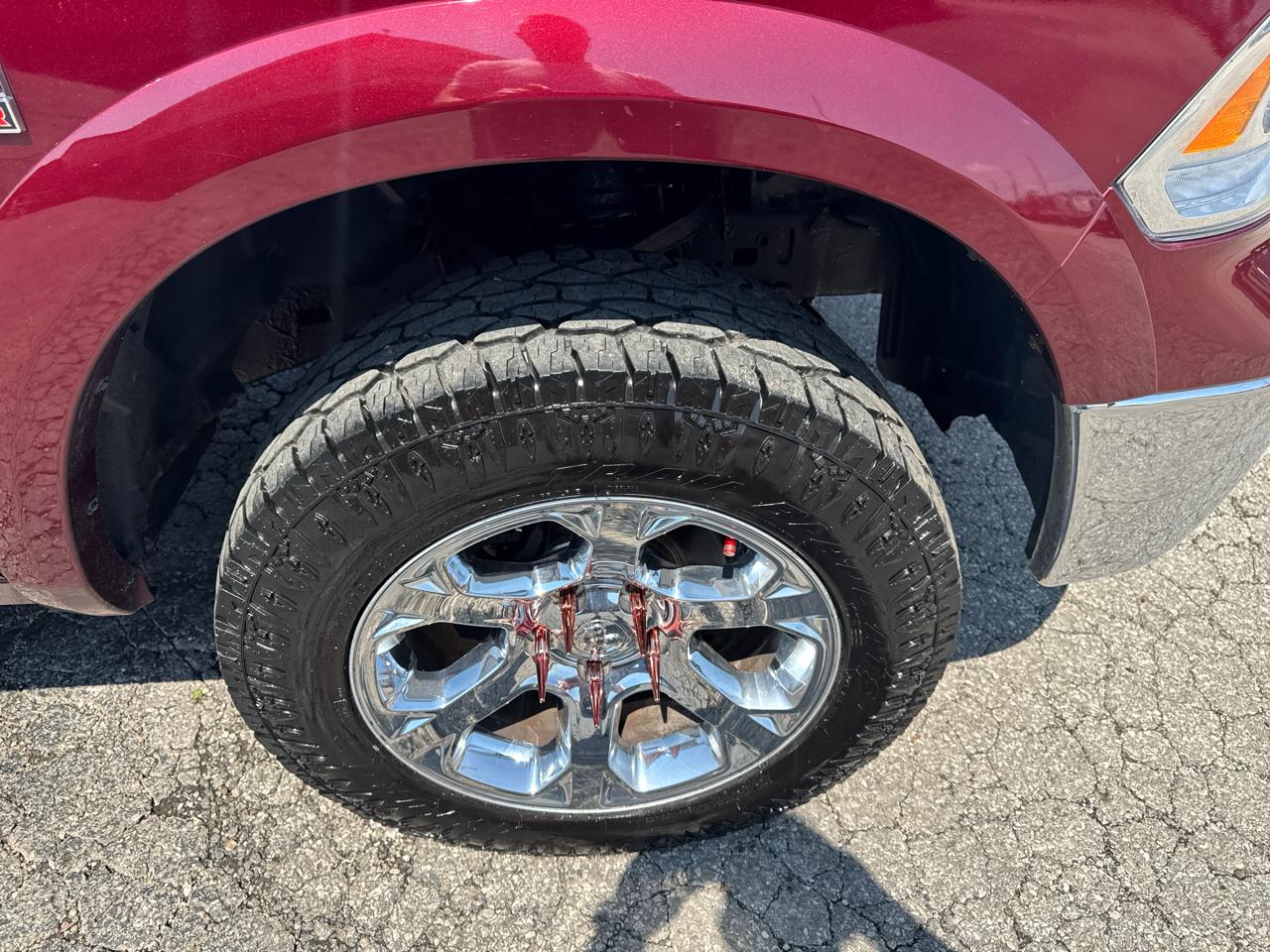 RAM 1500 Laramie 4x4 Crew Cab 5'7" Box 2017