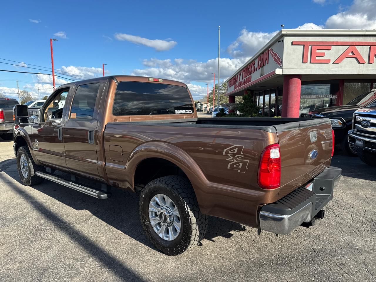 Ford Super Duty F-250 SRW 4WD Crew Cab 156" Lariat 2011