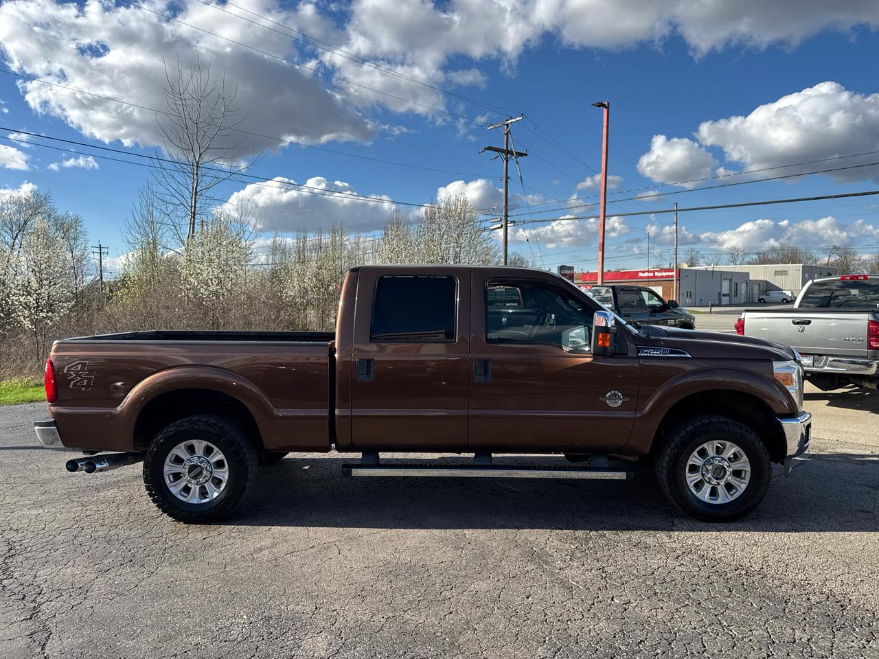 Ford Super Duty F-250 SRW 4WD Crew Cab 156" Lariat 2011
