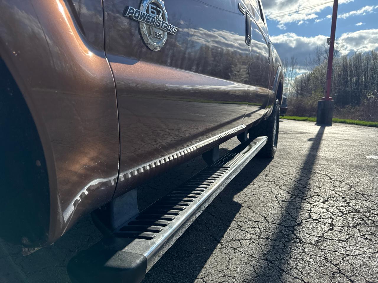 Ford Super Duty F-250 SRW 4WD Crew Cab 156" Lariat 2011