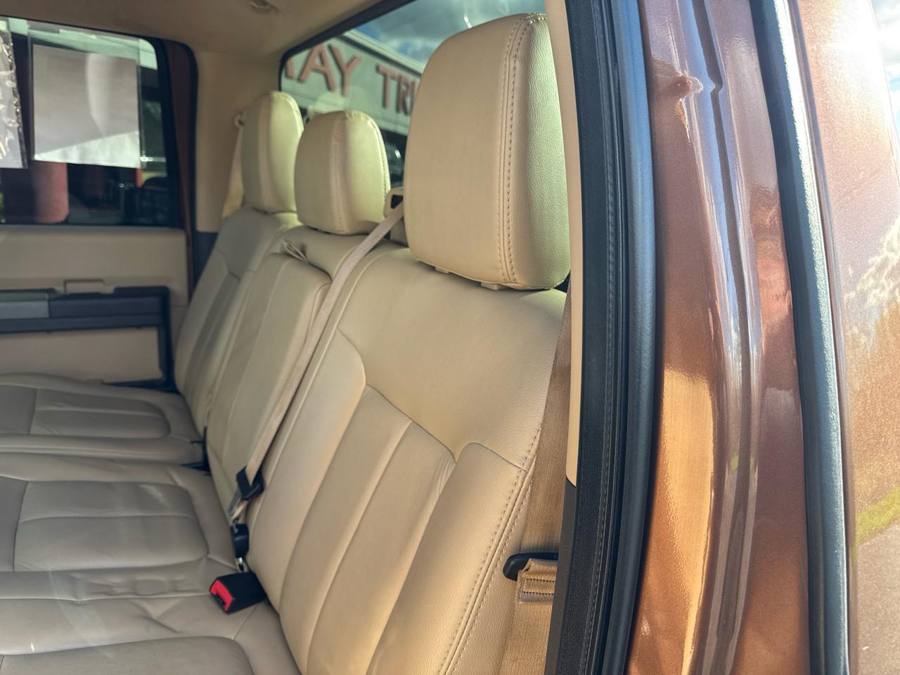 Ford Super Duty F-250 SRW 4WD Crew Cab 156" Lariat 2011