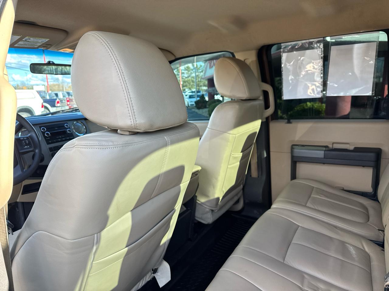 Ford Super Duty F-250 SRW 4WD Crew Cab 156" Lariat 2011