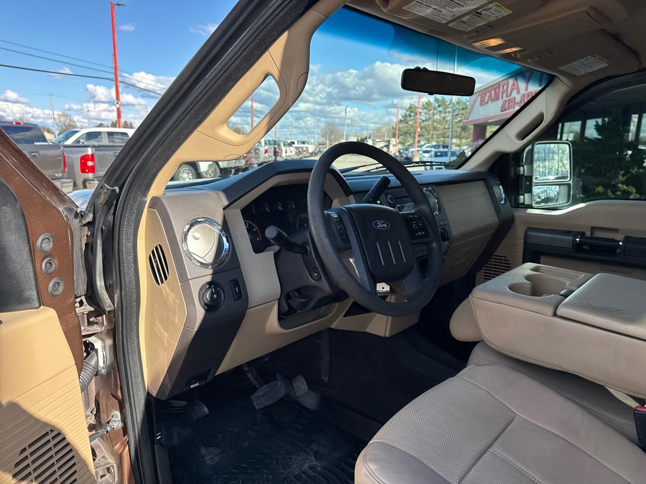 Ford Super Duty F-250 SRW 4WD Crew Cab 156" Lariat 2011