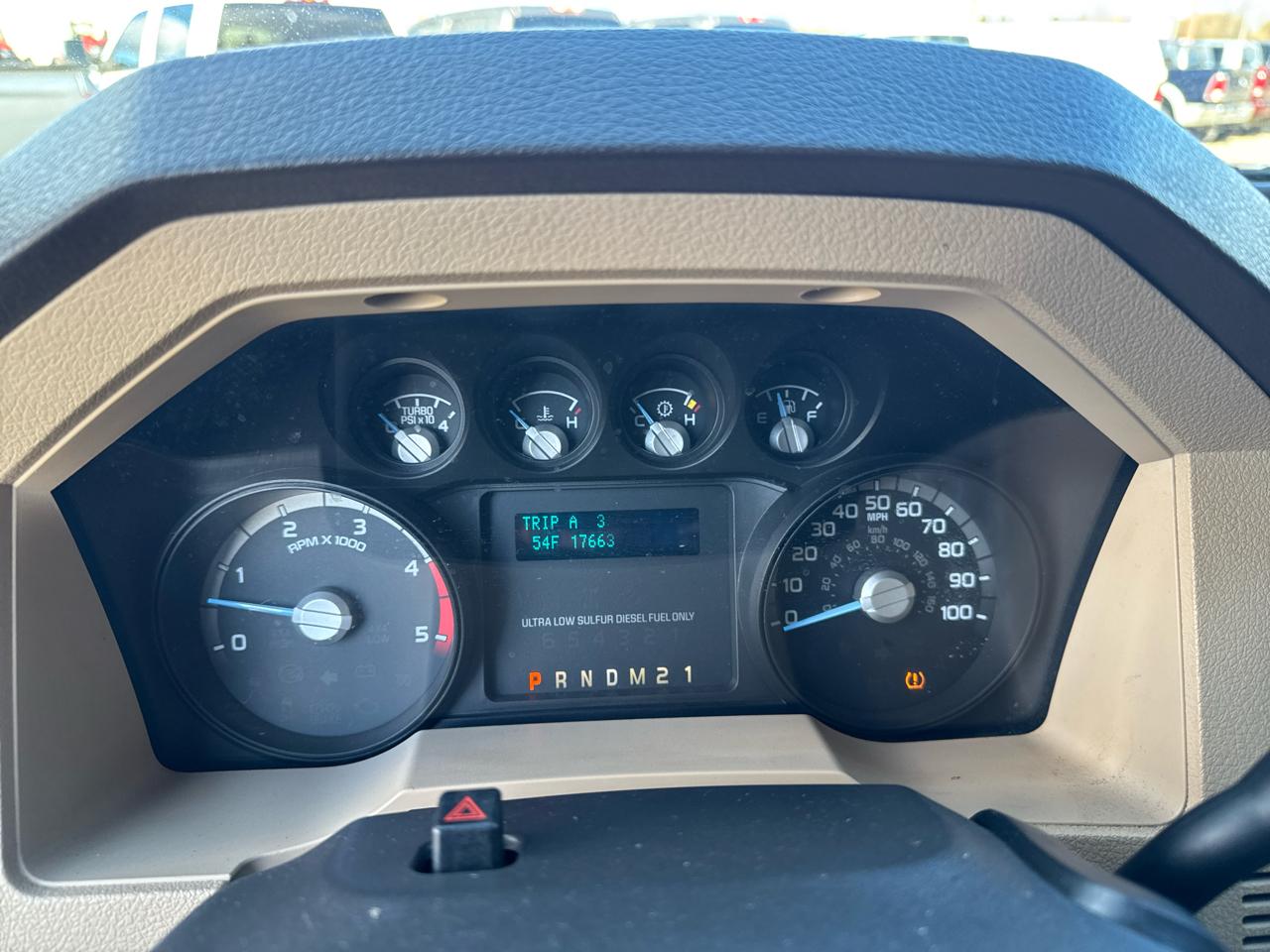 Ford Super Duty F-250 SRW 4WD Crew Cab 156" Lariat 2011