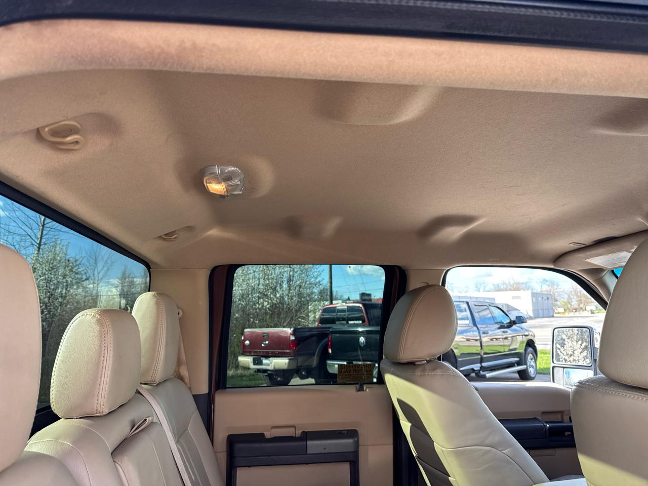 Ford Super Duty F-250 SRW 4WD Crew Cab 156" Lariat 2011