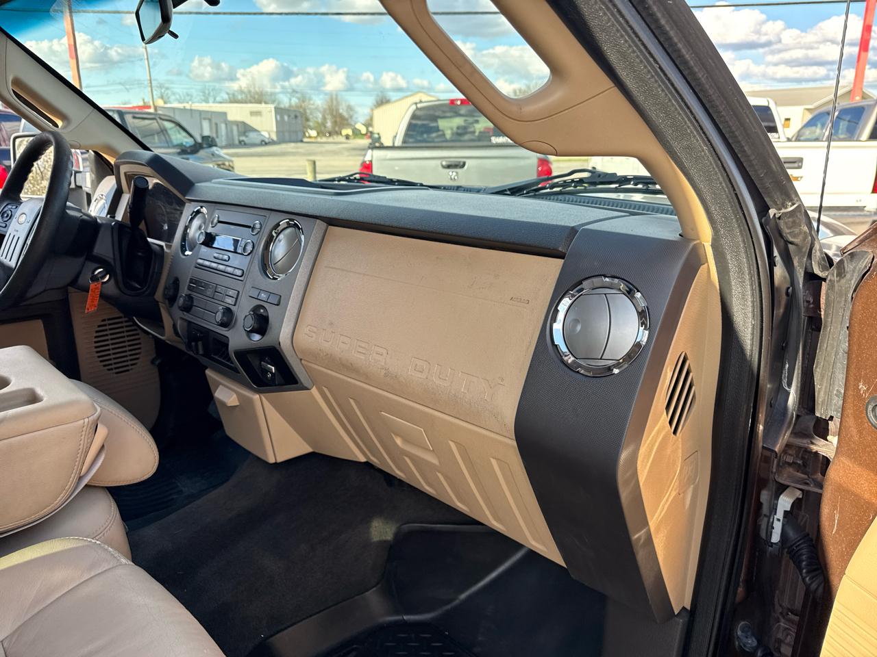 Ford Super Duty F-250 SRW 4WD Crew Cab 156" Lariat 2011