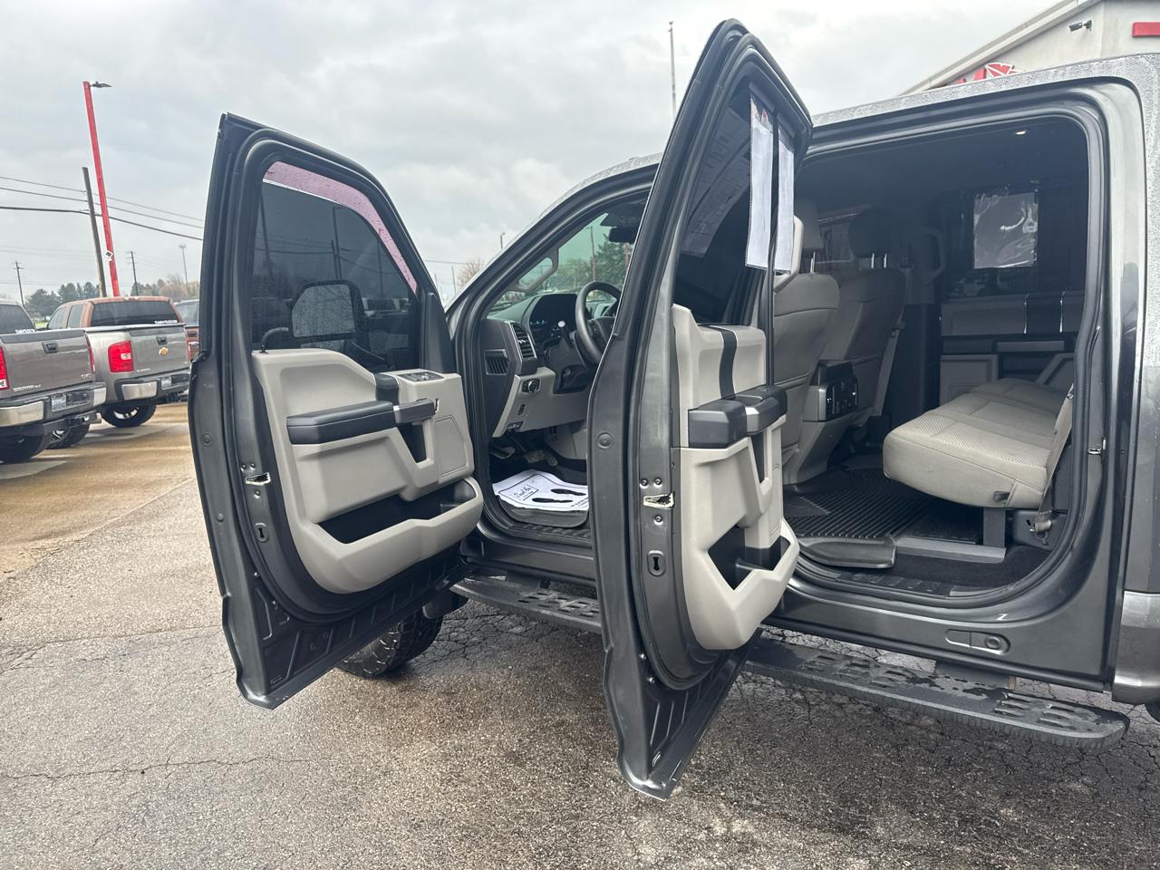 Ford Super Duty F-250 SRW XLT 4WD Crew Cab 6.75' Box 2019