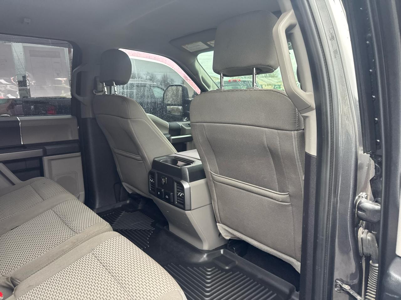 Ford Super Duty F-250 SRW XLT 4WD Crew Cab 6.75' Box 2019