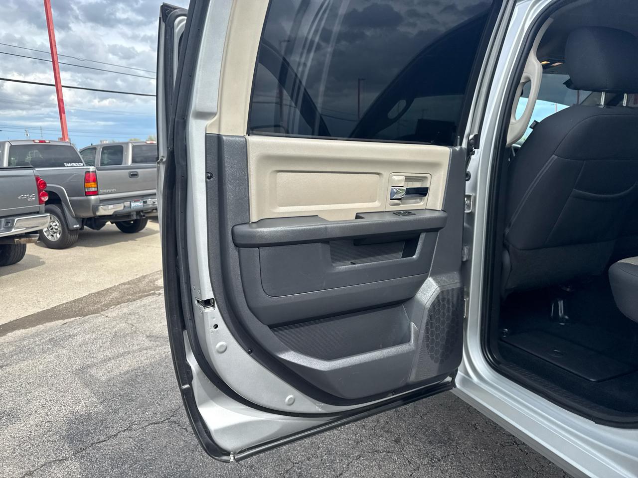 RAM 2500 4WD Crew Cab 149" Big Horn 2012