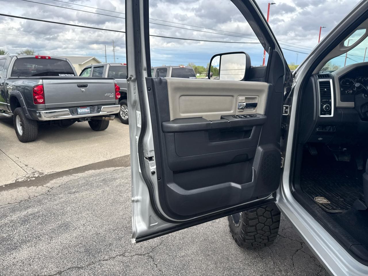 RAM 2500 4WD Crew Cab 149" Big Horn 2012