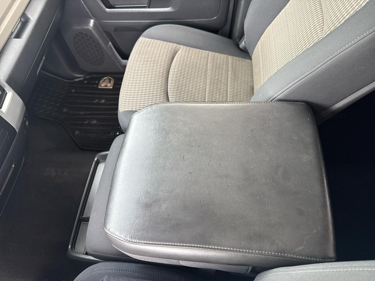 RAM 2500 4WD Crew Cab 149" Big Horn 2012