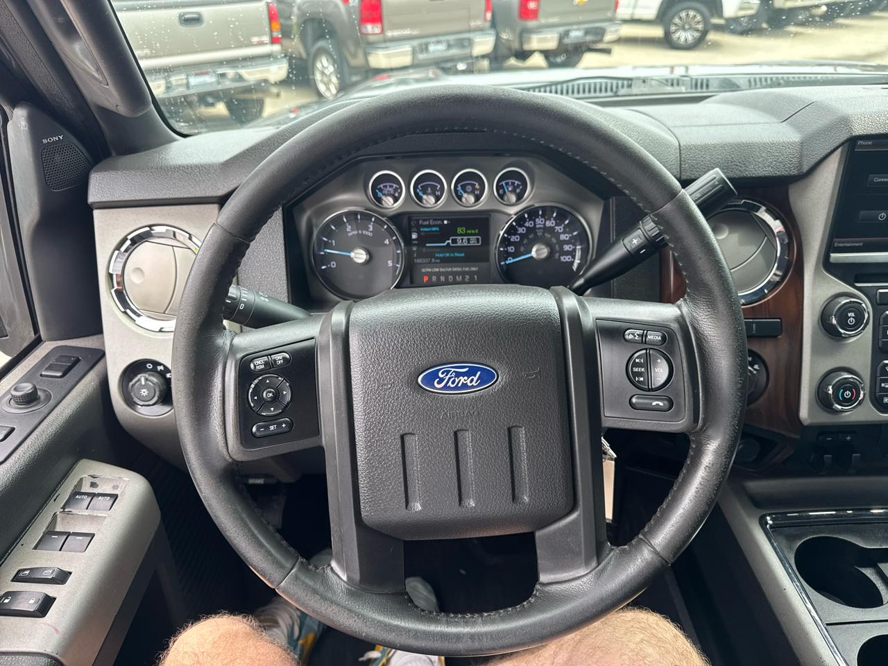 Ford Super Duty F-250 SRW 4WD Crew Cab 172" Lariat 2015