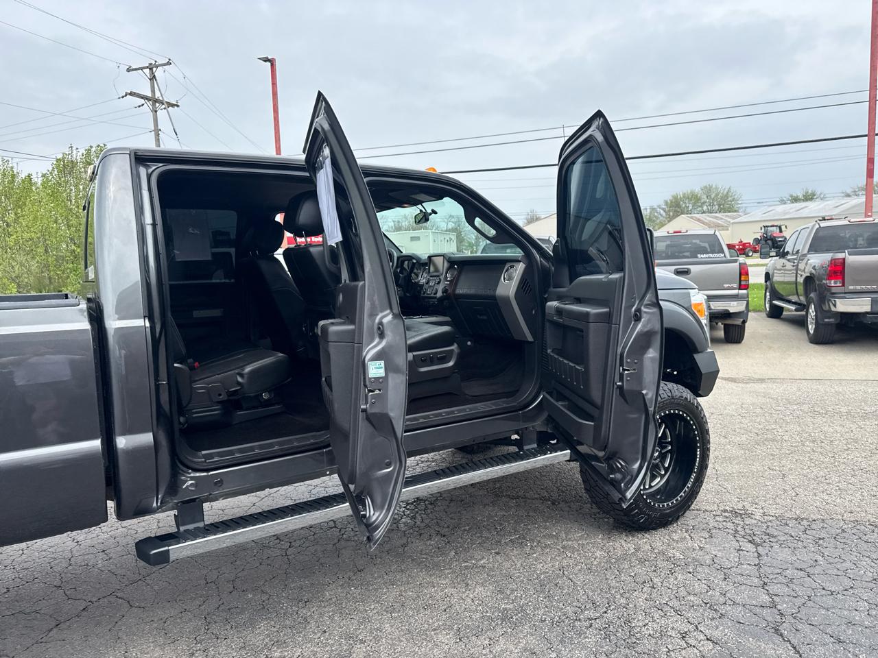 Ford Super Duty F-250 SRW 4WD Crew Cab 172" Lariat 2015