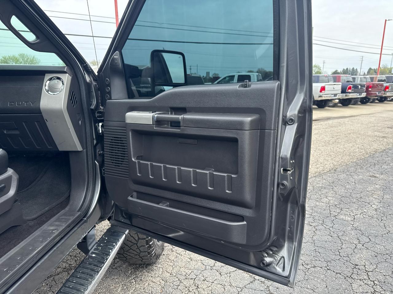 Ford Super Duty F-250 SRW 4WD Crew Cab 172" Lariat 2015