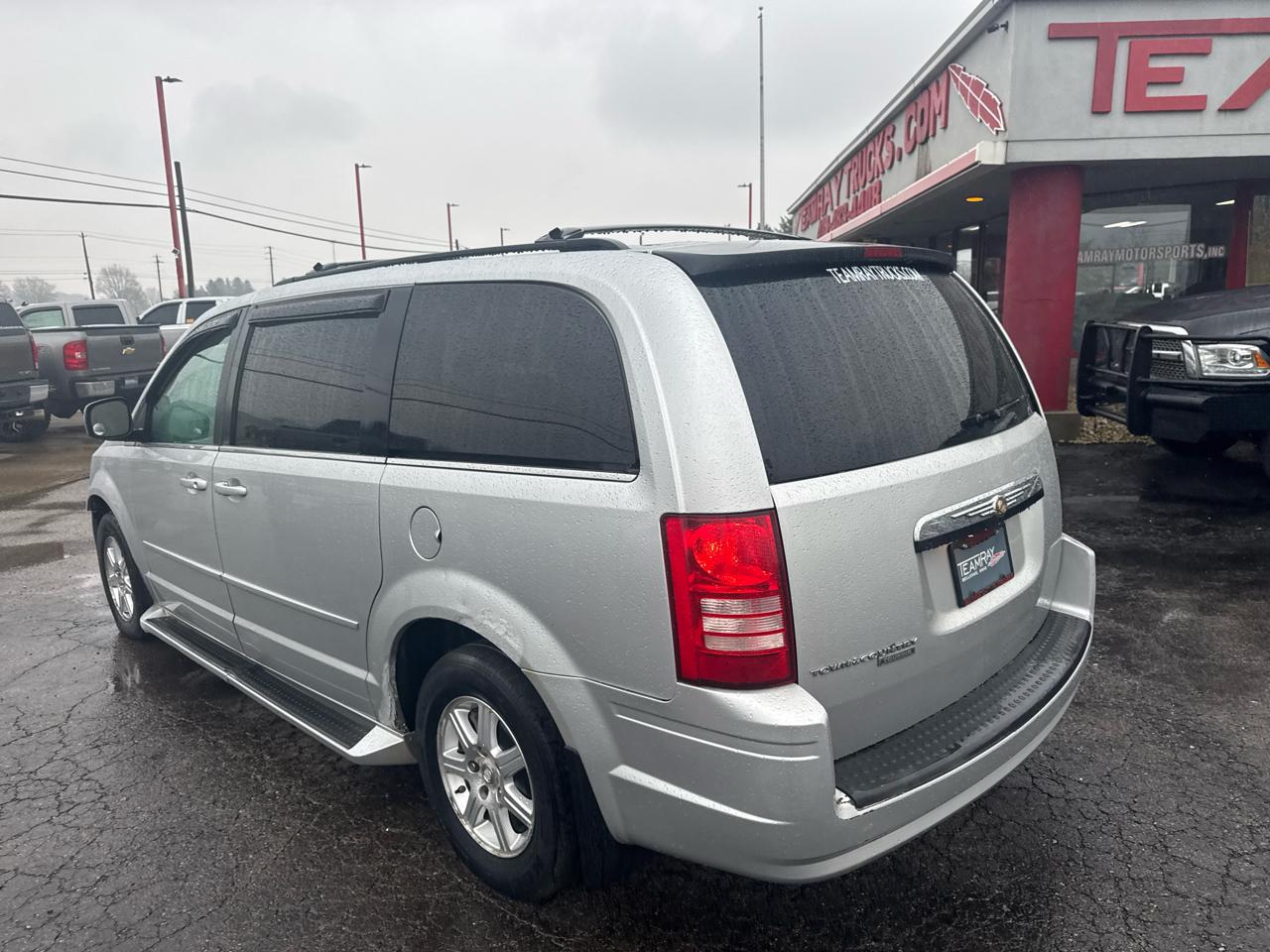 Chrysler Town & Country 4dr Wgn Touring 2008