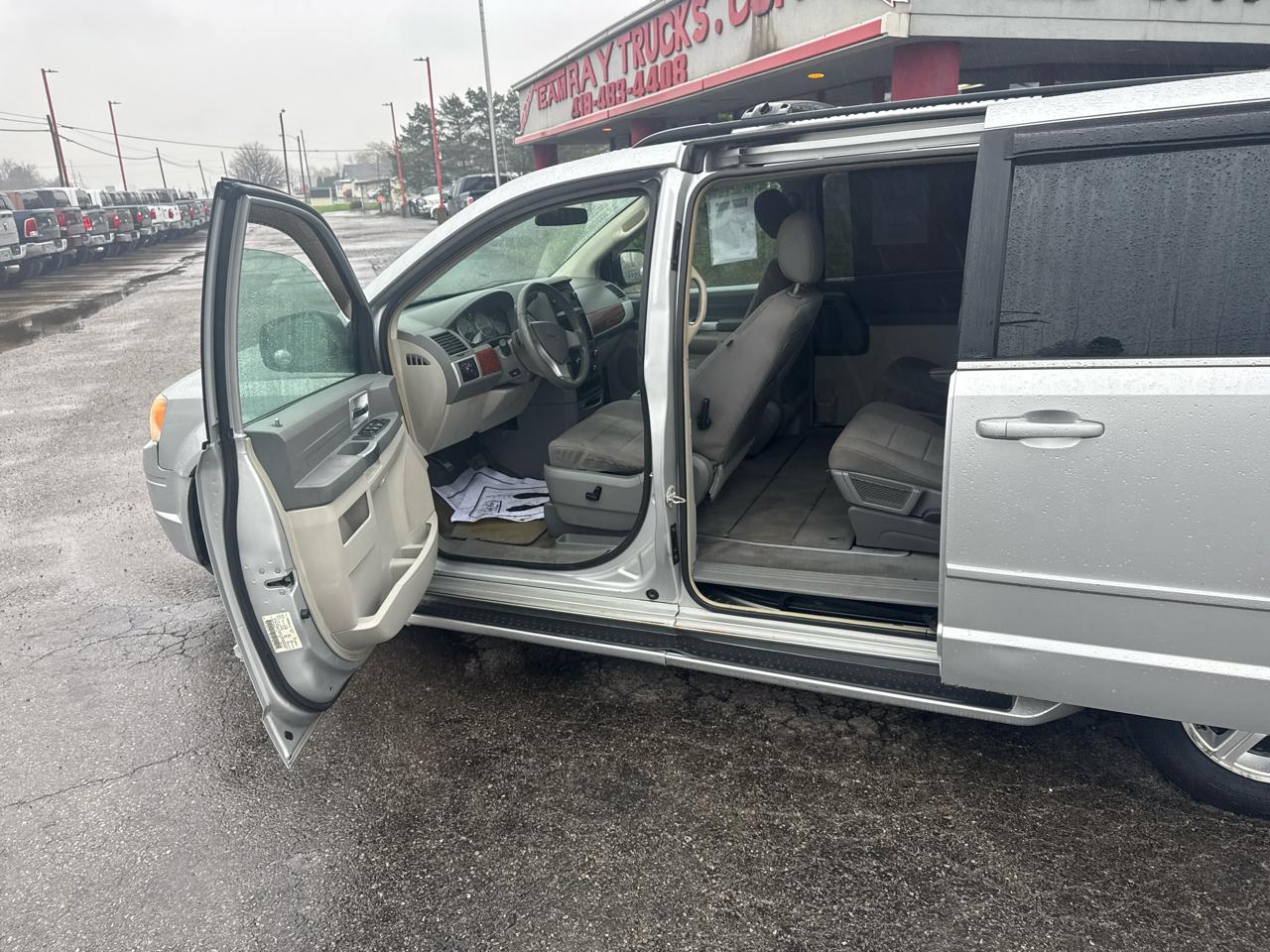 Chrysler Town & Country 4dr Wgn Touring 2008