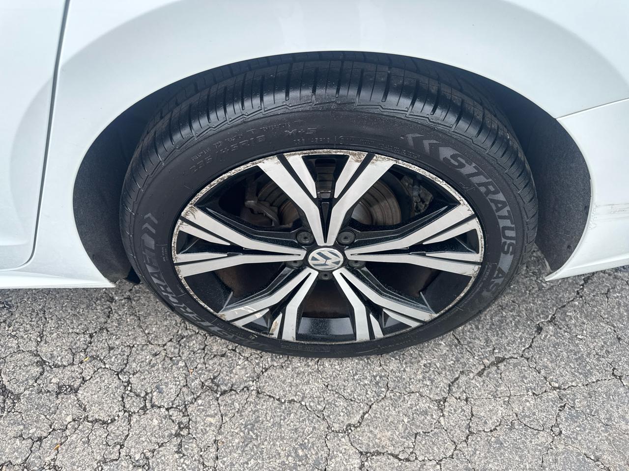 Volkswagen Passat 2.0T SE Auto 2021