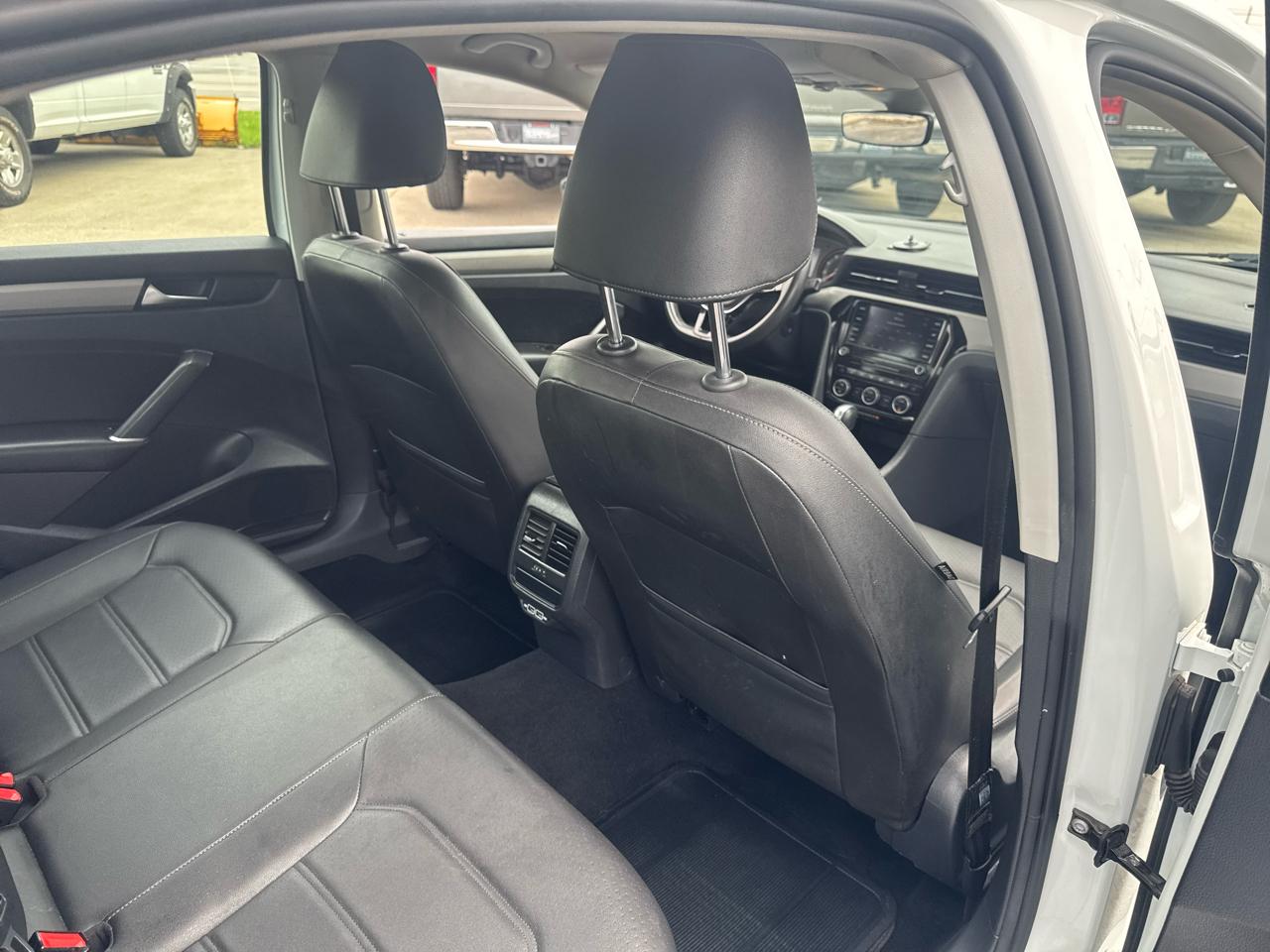 Volkswagen Passat 2.0T SE Auto 2021