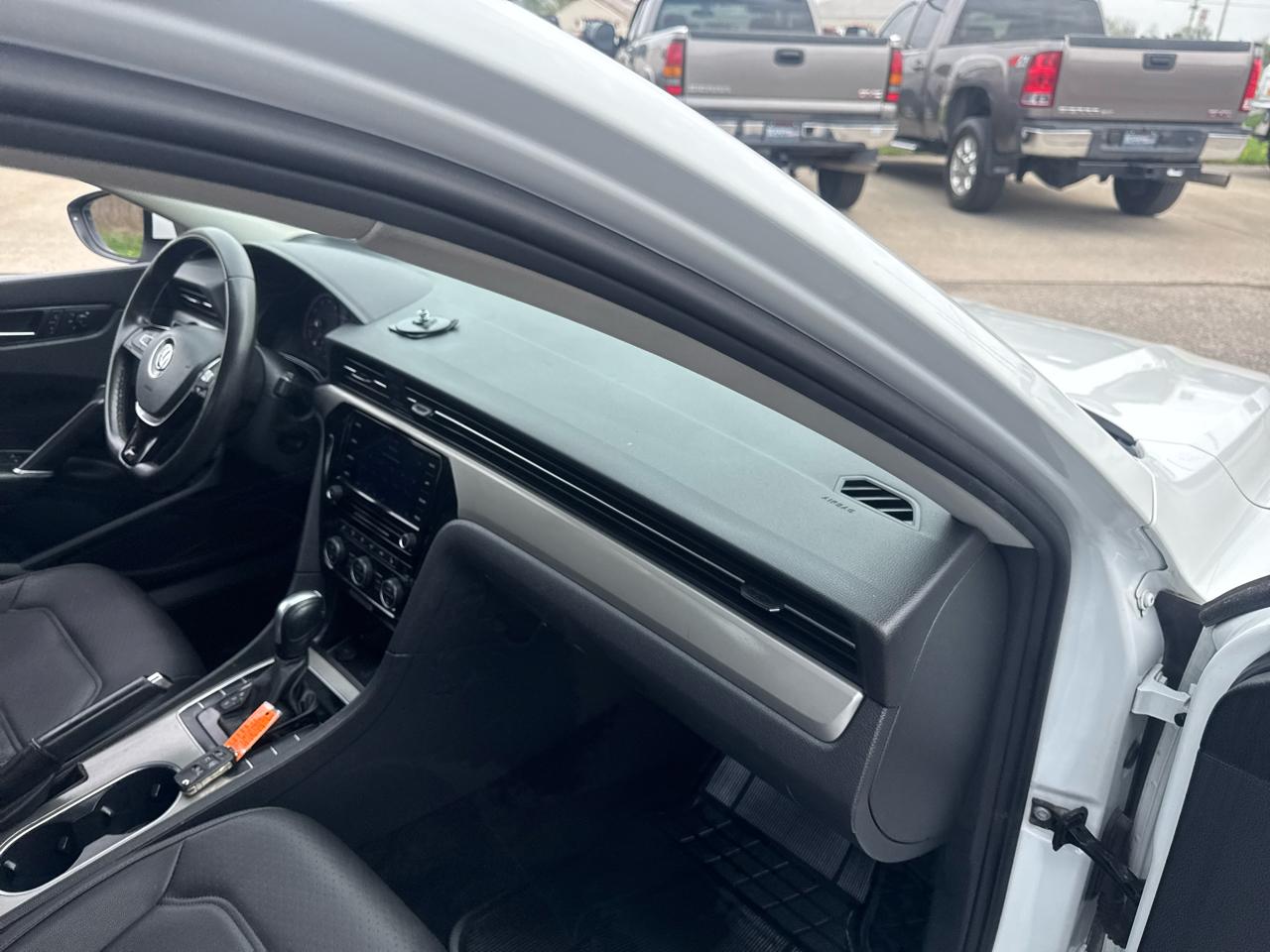 Volkswagen Passat 2.0T SE Auto 2021