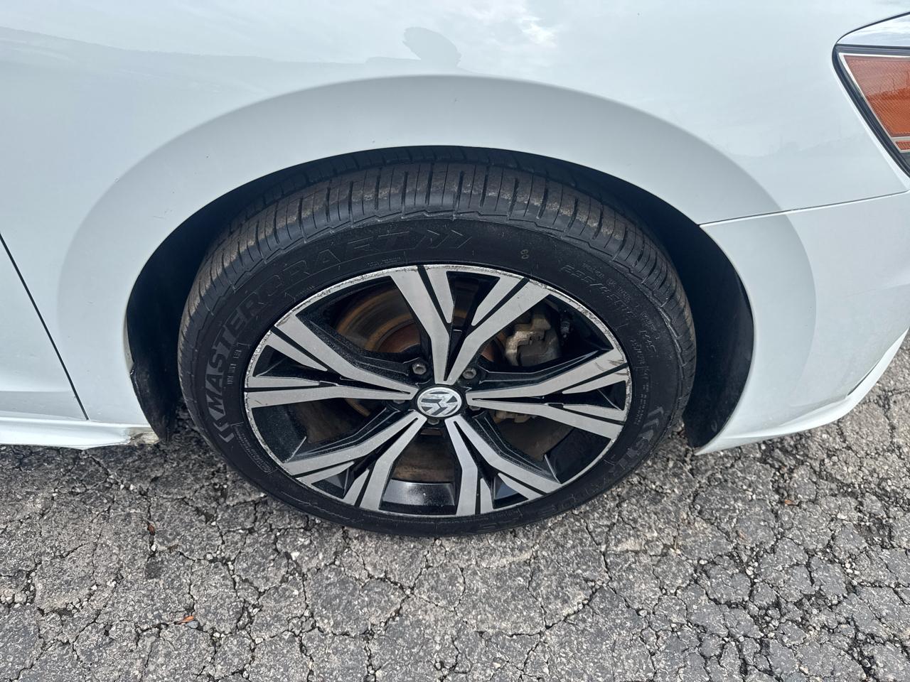 Volkswagen Passat 2.0T SE Auto 2021