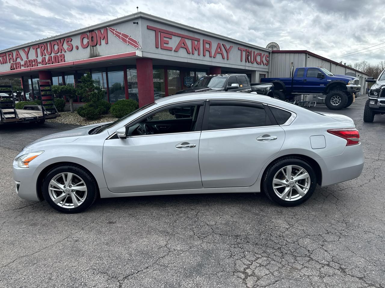 Nissan Altima 4dr Sdn I4 2.5 SL 2013