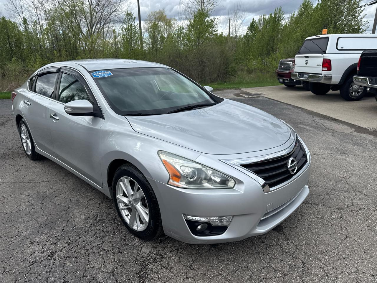 Nissan Altima 4dr Sdn I4 2.5 SL 2013