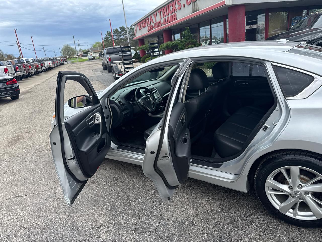 Nissan Altima 4dr Sdn I4 2.5 SL 2013