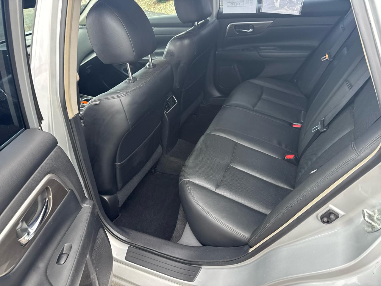 Nissan Altima 4dr Sdn I4 2.5 SL 2013