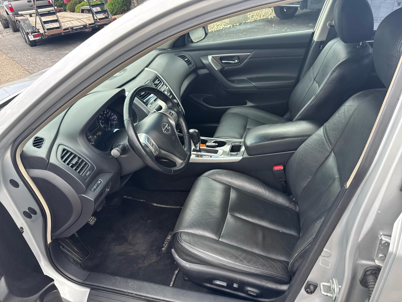 Nissan Altima 4dr Sdn I4 2.5 SL 2013