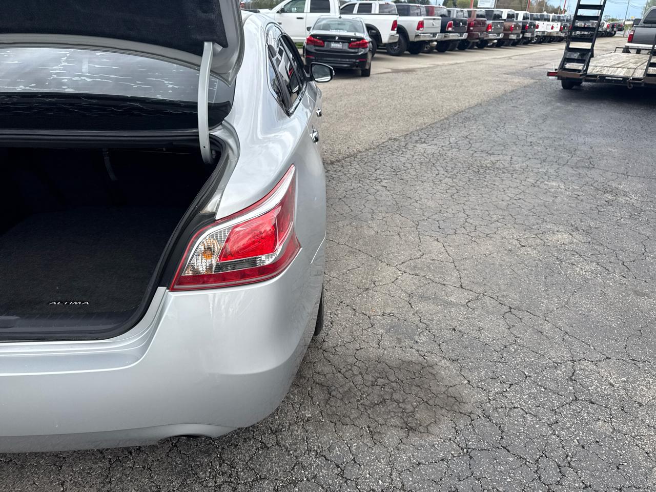 Nissan Altima 4dr Sdn I4 2.5 SL 2013