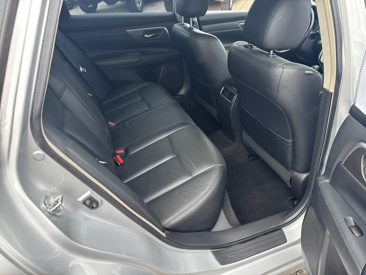 Nissan Altima 4dr Sdn I4 2.5 SL 2013