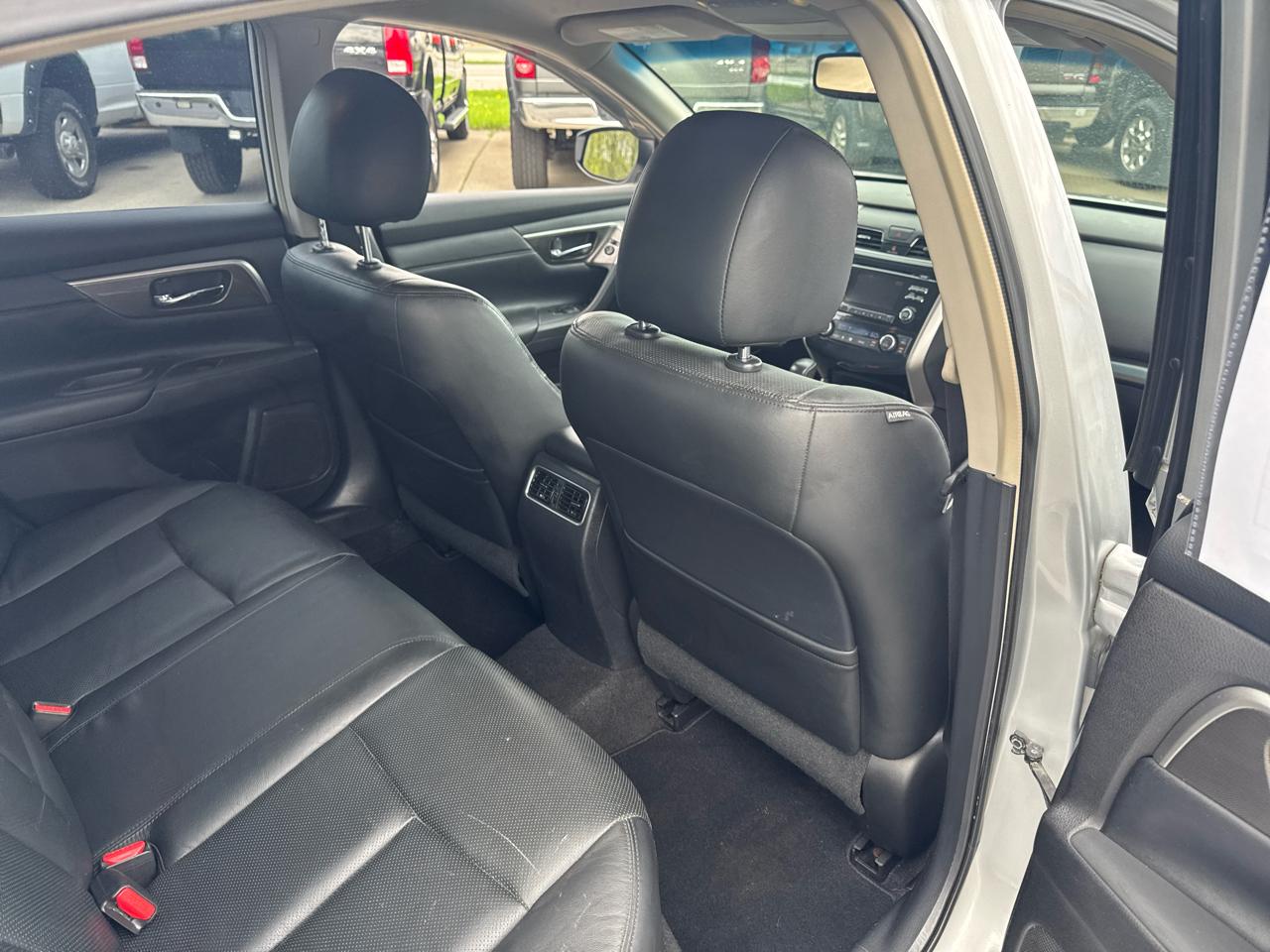 Nissan Altima 4dr Sdn I4 2.5 SL 2013