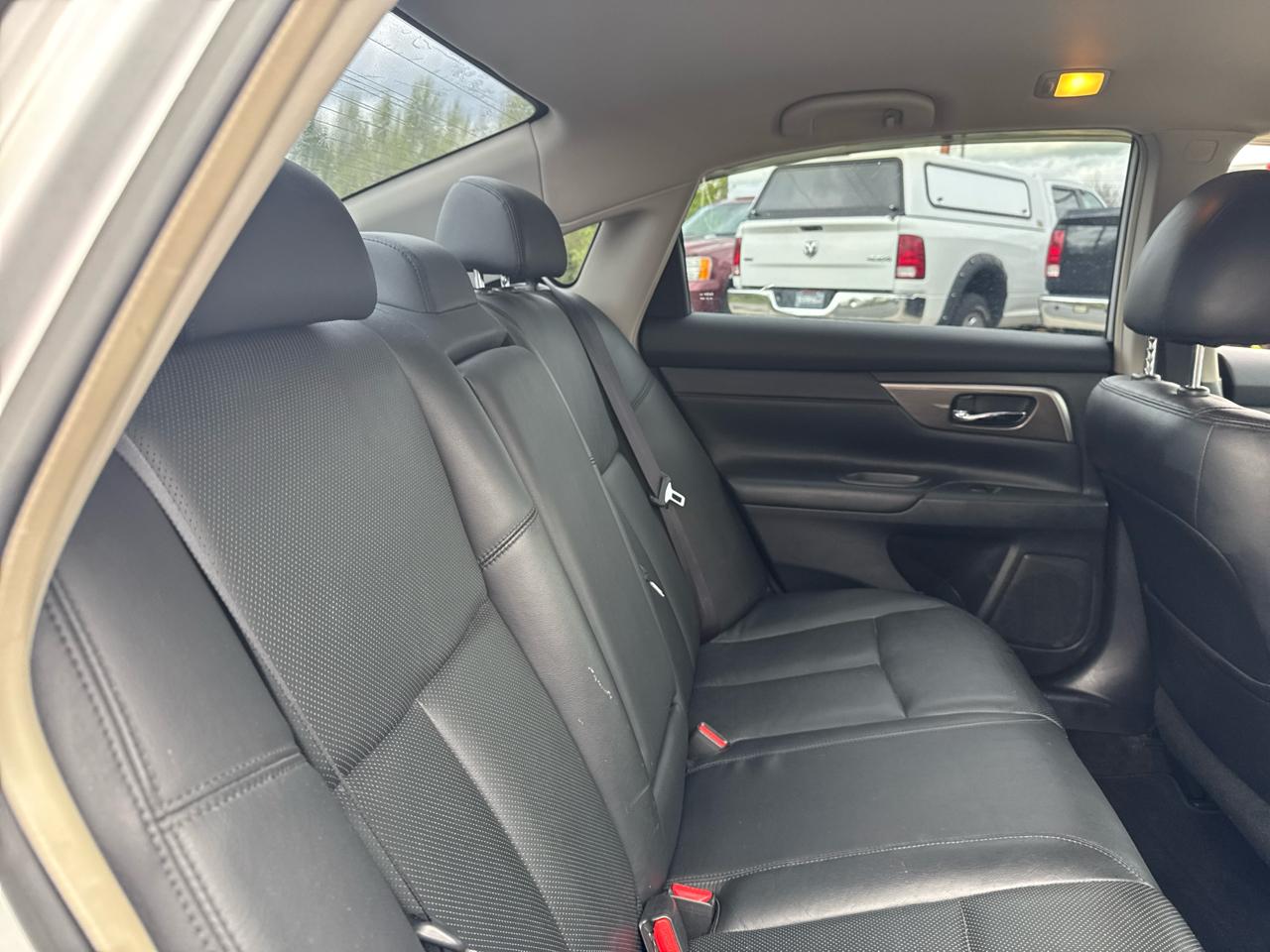 Nissan Altima 4dr Sdn I4 2.5 SL 2013