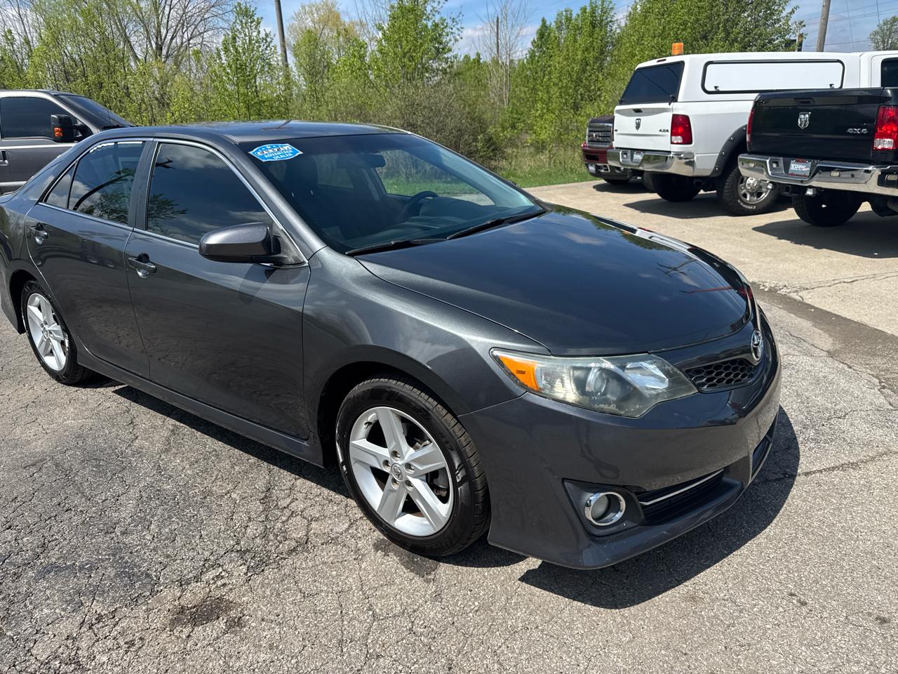 Toyota Camry 4dr Sdn I4 Auto XLE (Natl) 2013