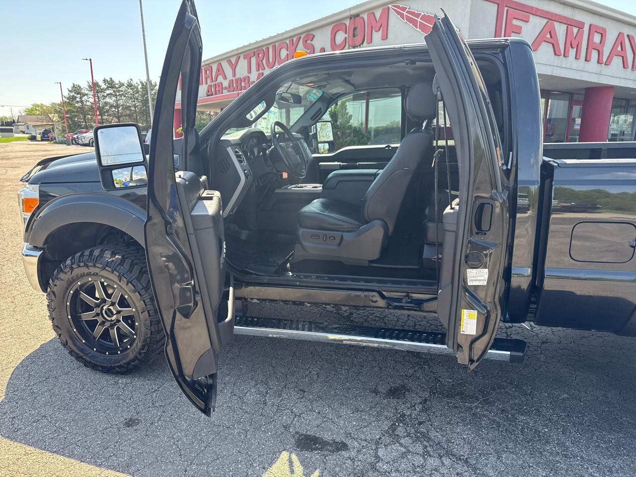 Ford Super Duty F-350 SRW 4WD SuperCab 158" Lariat 2015