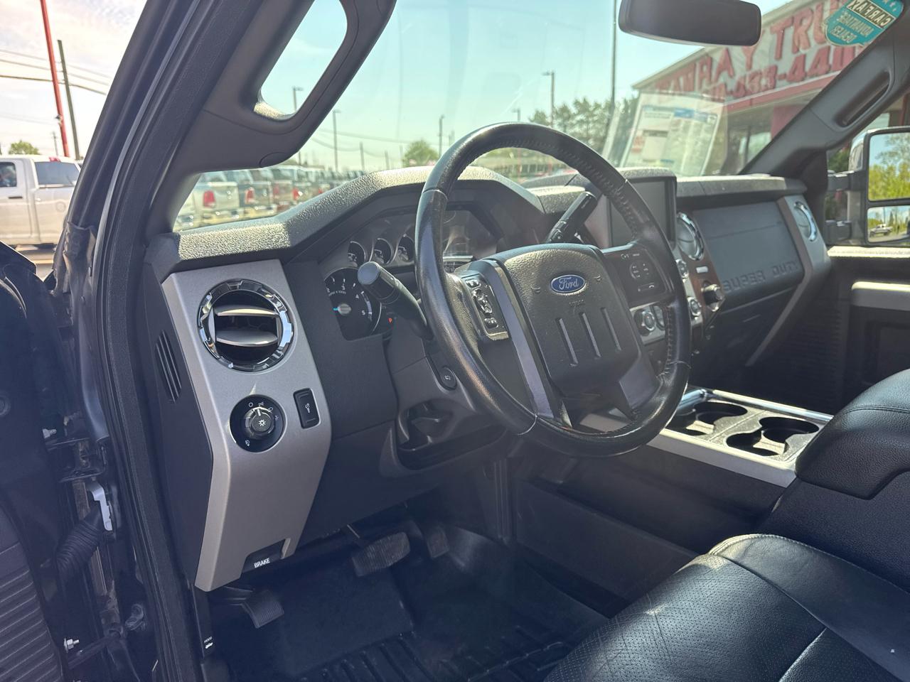 Ford Super Duty F-350 SRW 4WD SuperCab 158" Lariat 2015