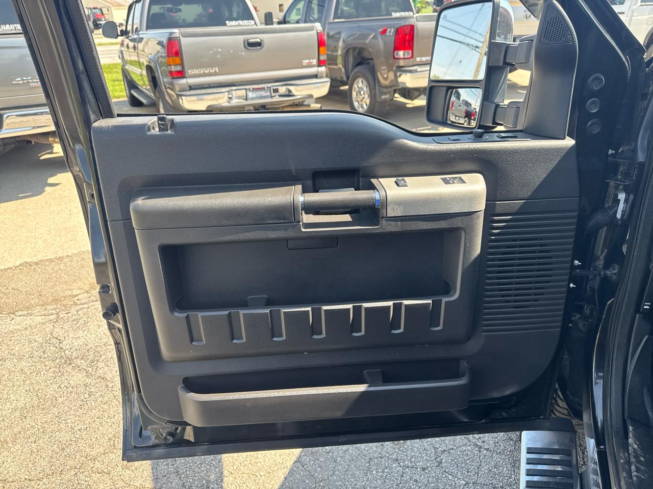 Ford Super Duty F-350 SRW 4WD SuperCab 158" Lariat 2015