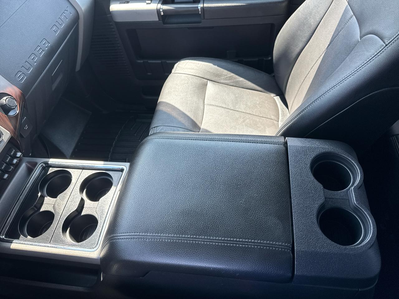 Ford Super Duty F-350 SRW 4WD SuperCab 158" Lariat 2015