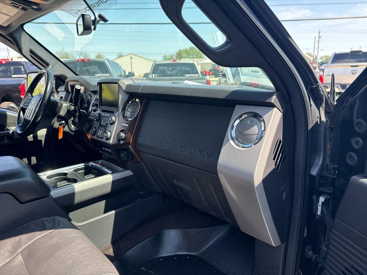 Ford Super Duty F-350 SRW 4WD SuperCab 158" Lariat 2015