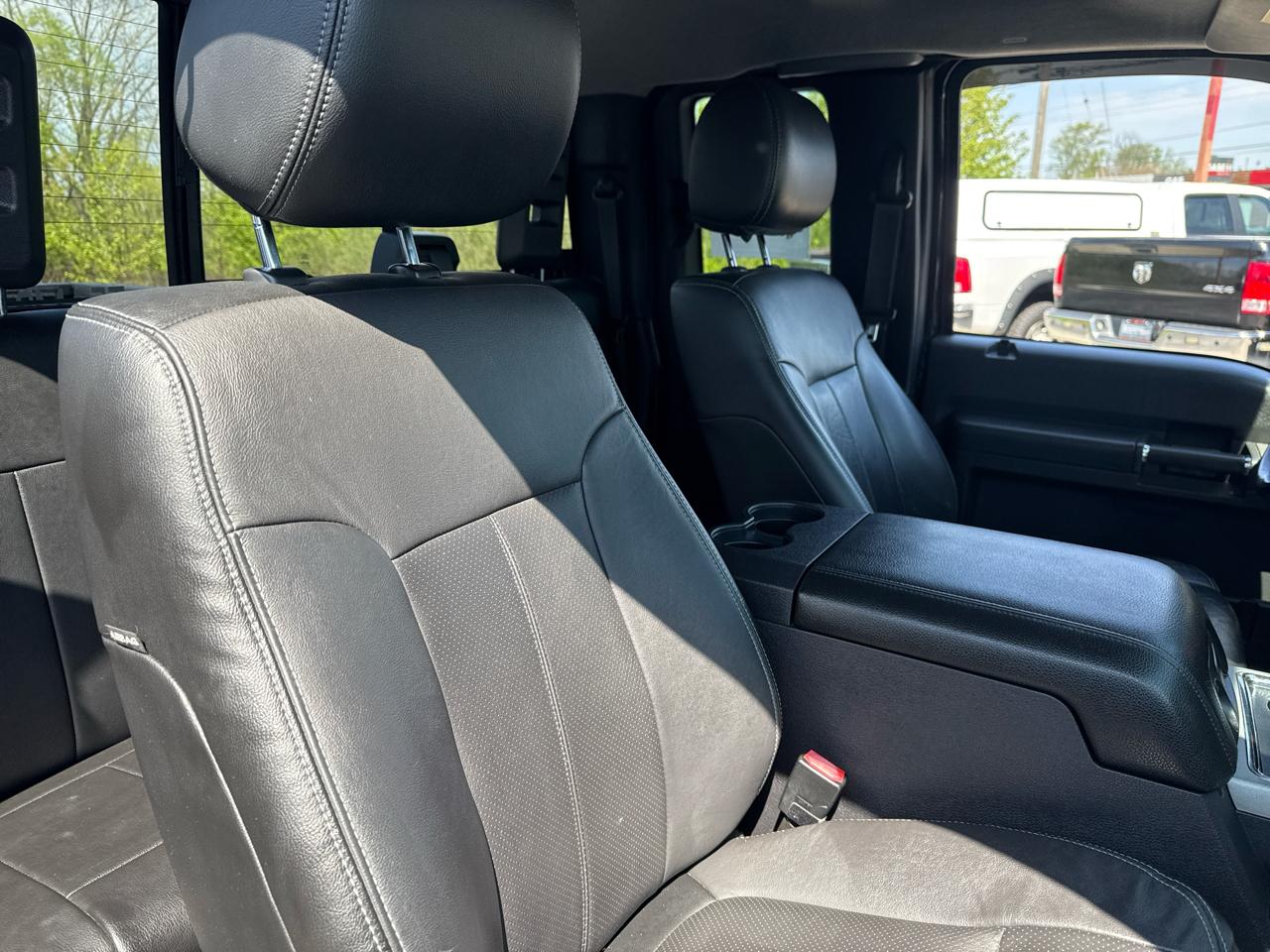 Ford Super Duty F-350 SRW 4WD SuperCab 158" Lariat 2015