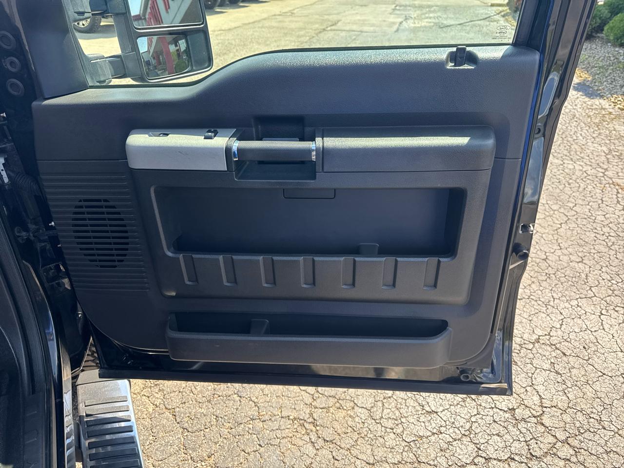 Ford Super Duty F-350 SRW 4WD SuperCab 158" Lariat 2015