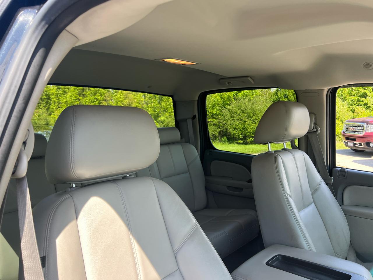 Chevrolet Silverado 1500 4WD Crew Cab 143.5" LTZ 2010
