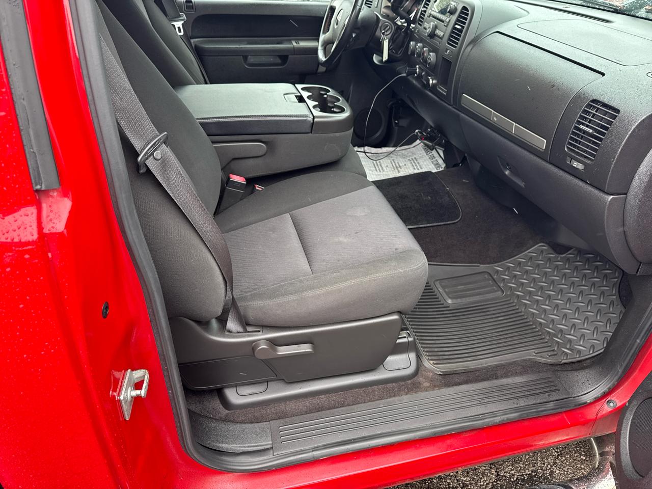 GMC Sierra 1500 4WD Reg Cab 119.0" SLE 2010