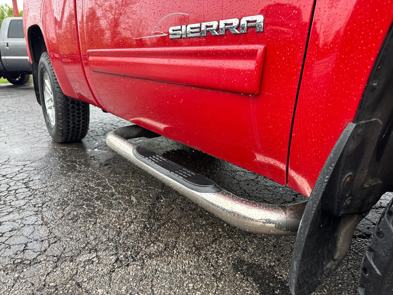 GMC Sierra 1500 4WD Reg Cab 119.0" SLE 2010