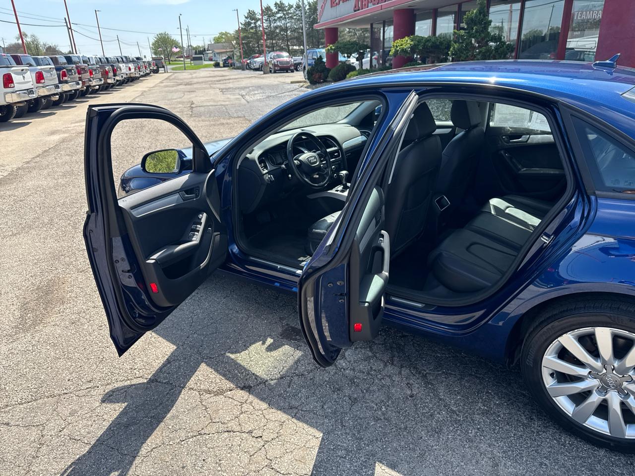 Audi A4 4dr Sdn Auto quattro 2.0T Premium 2013