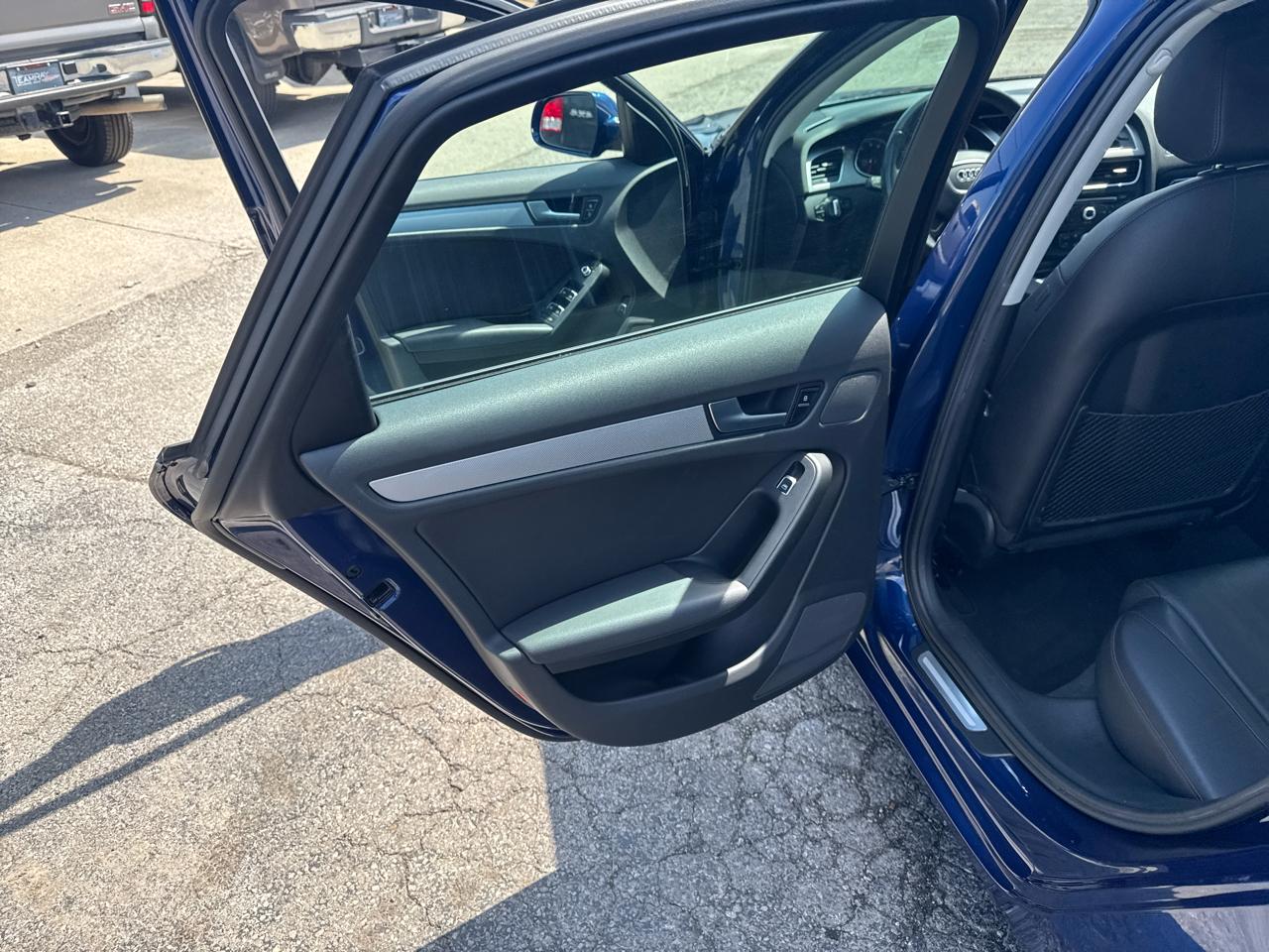 Audi A4 4dr Sdn Auto quattro 2.0T Premium 2013